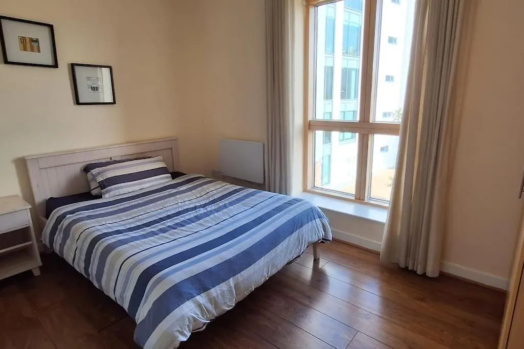 3Bed 3Bath Liffey River View Dublin 0*,