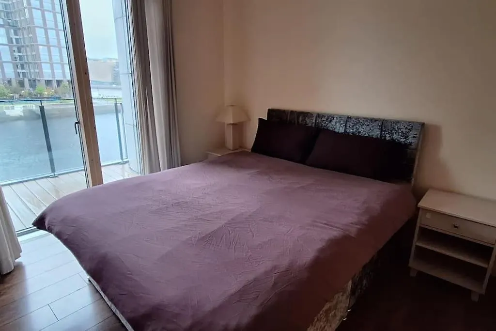 3Bed 3Bath Liffey River View Dublino 0*,  Irlanda